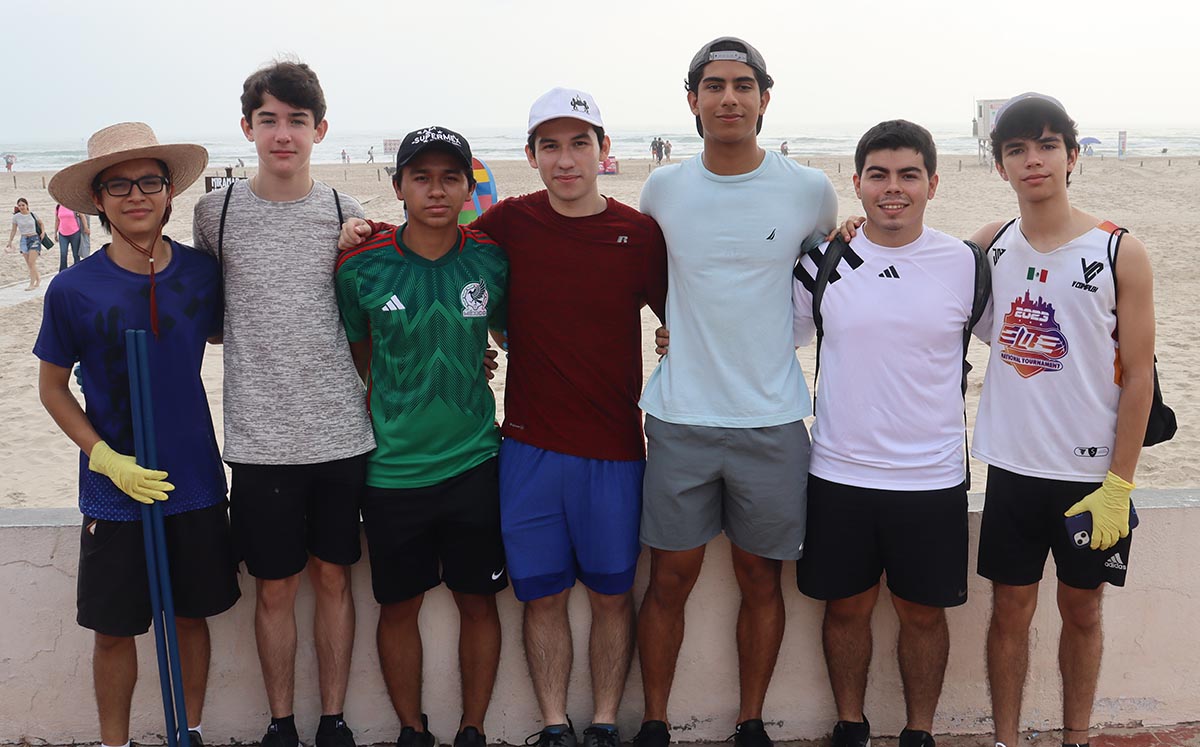 primera jornada de limpieza en la Playa Miramar