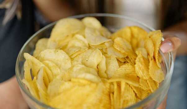 Marcas de papitas con exceso de sodio según la Profeco. (Foto: Pexels).