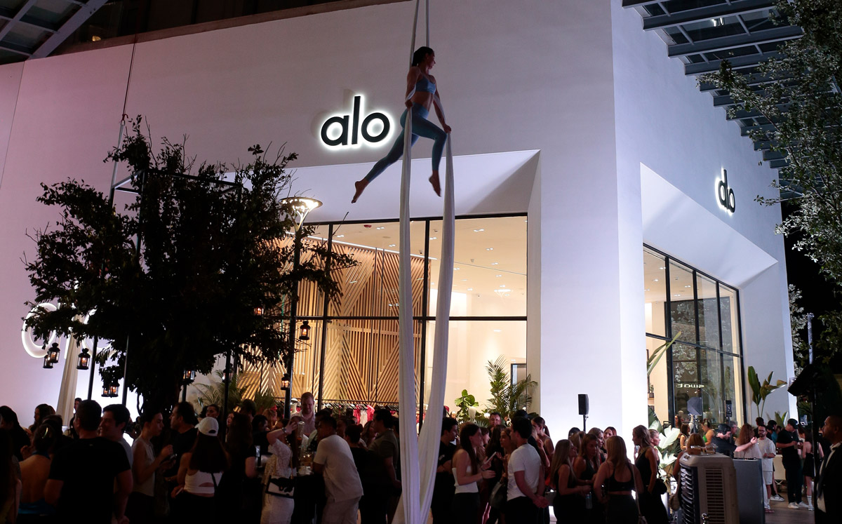En la apertura se contó con un grandioso espectáculo de acrobacias / Foto: Daniel Saldívar