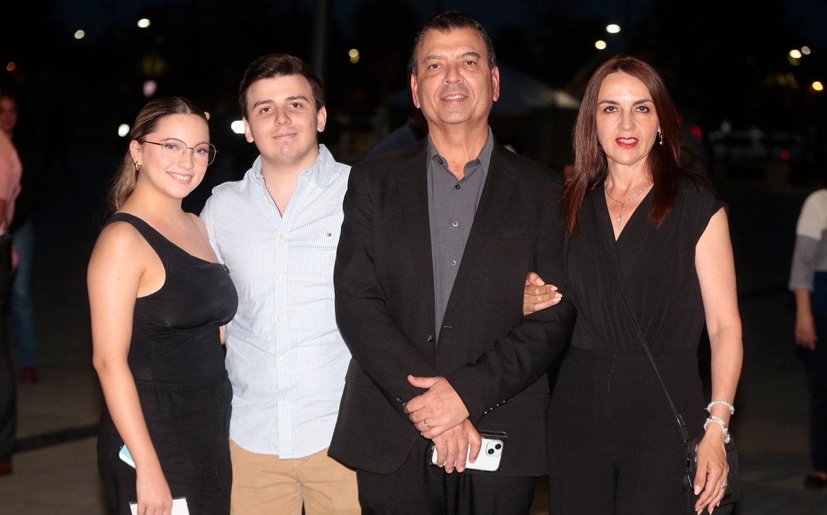 Cassandra Olivares, Mauricio Montiel, Eugenio Montiel y Consuelo Vale / Foto: Daniel Saldívar