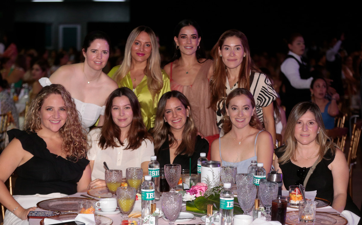 Dany Calderón, Jacky Sánchez, Dany López, Ana Rodríguez, Vivi Villarreal, Lety Félix, Myrna González, Caro Tenreido y Laura Porras / Foto: Staff Chic