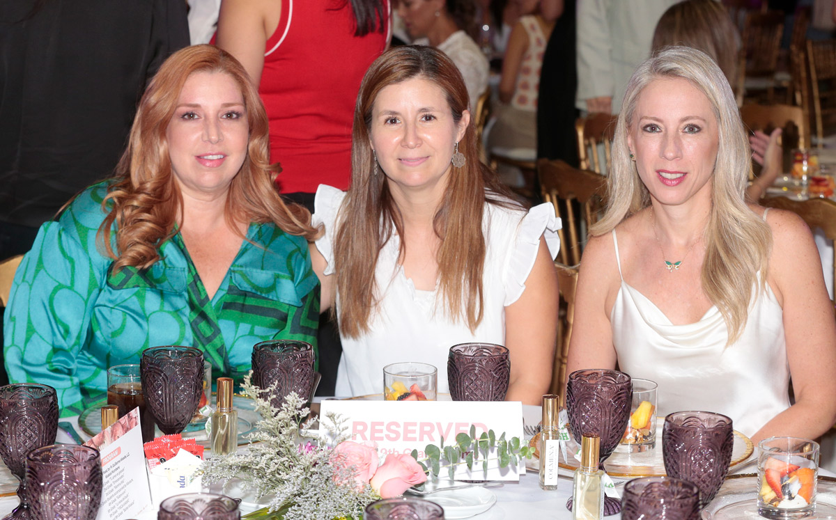 Gina Ramos, Consuelo Lankenau y Rosalba Filizola / Foto: Staff Chic
