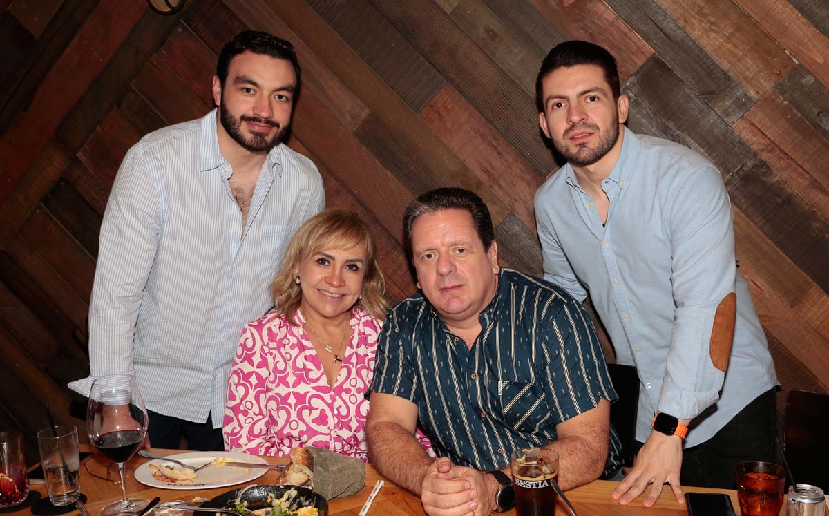 Jorge Brehm, Antonieta Brehm, Jorge Brehm y Santiago Brehm