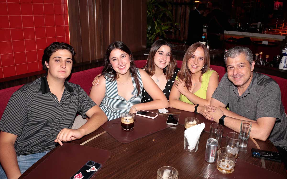Marcelo Yamallel, Nadia Yamallel, Dafne Yamallel, Mayra Yamallel y Farid Yamallel