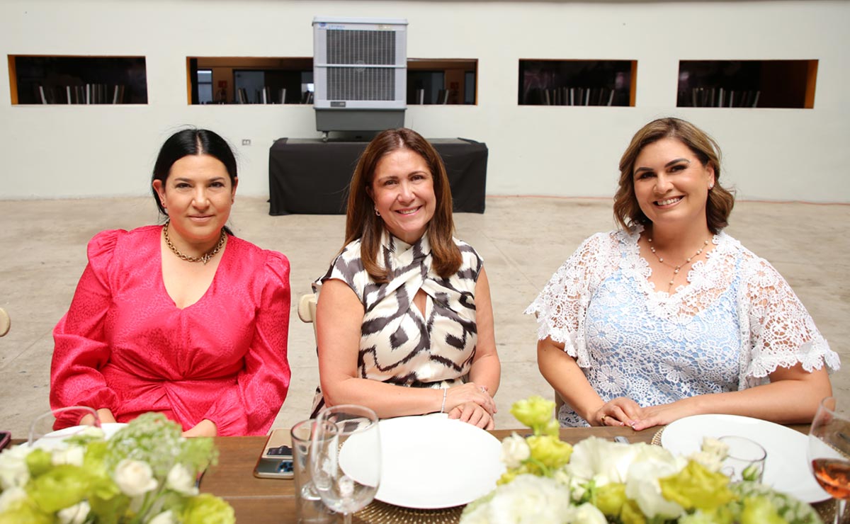 Patricia, Marisela y Montserrat
