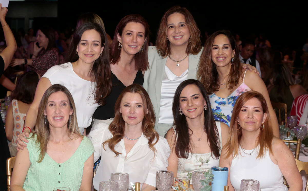 Valeria Guerra, Lucy Del Real, Dianis Hernández, Marisol Garza, Susy Salas, Brenda Reed, Vivis Gutiérrez y Paola Villarreal / Foto: Staff Chic