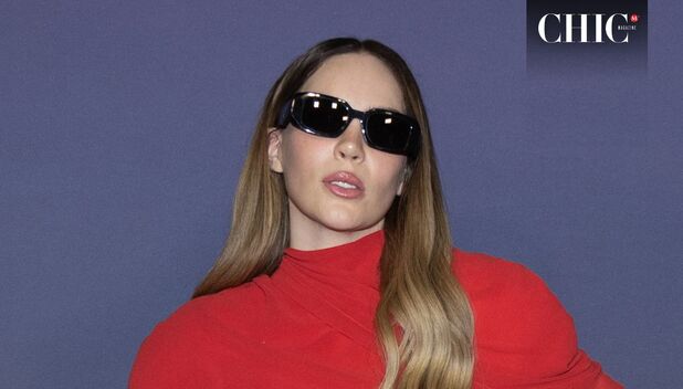 Belinda es el centro de atención en premiere con mini vestido rojo (Instagram)