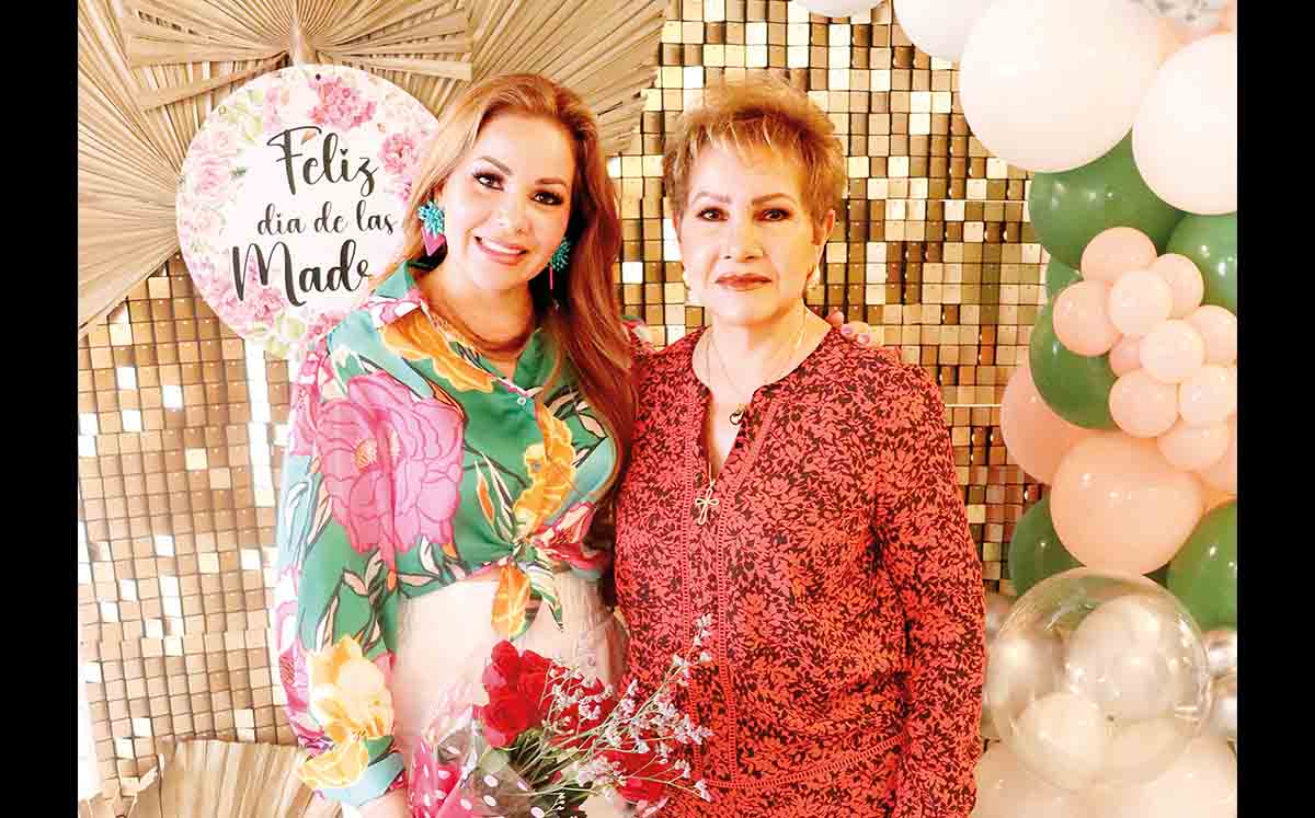 CARMELINA DE LUNA Y CARMELINA DE MORALES disfrutaron del festejo en el Club Campestre Tampico
