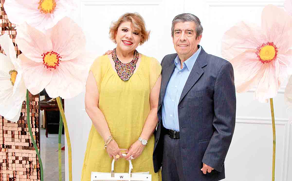 MARICHUY DE SALINAS Y ALEJANDRO SALINAS lucen geniales bajo nuestra lente