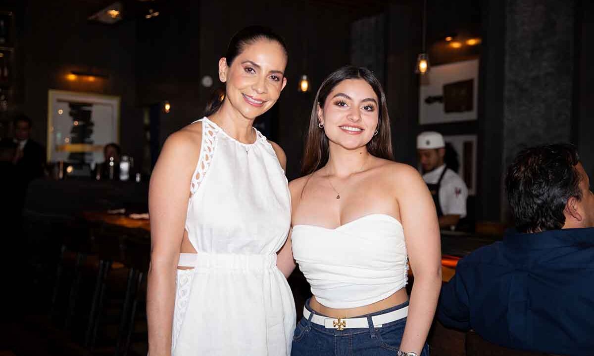 Iveth Garrido y Valeria Cristobal