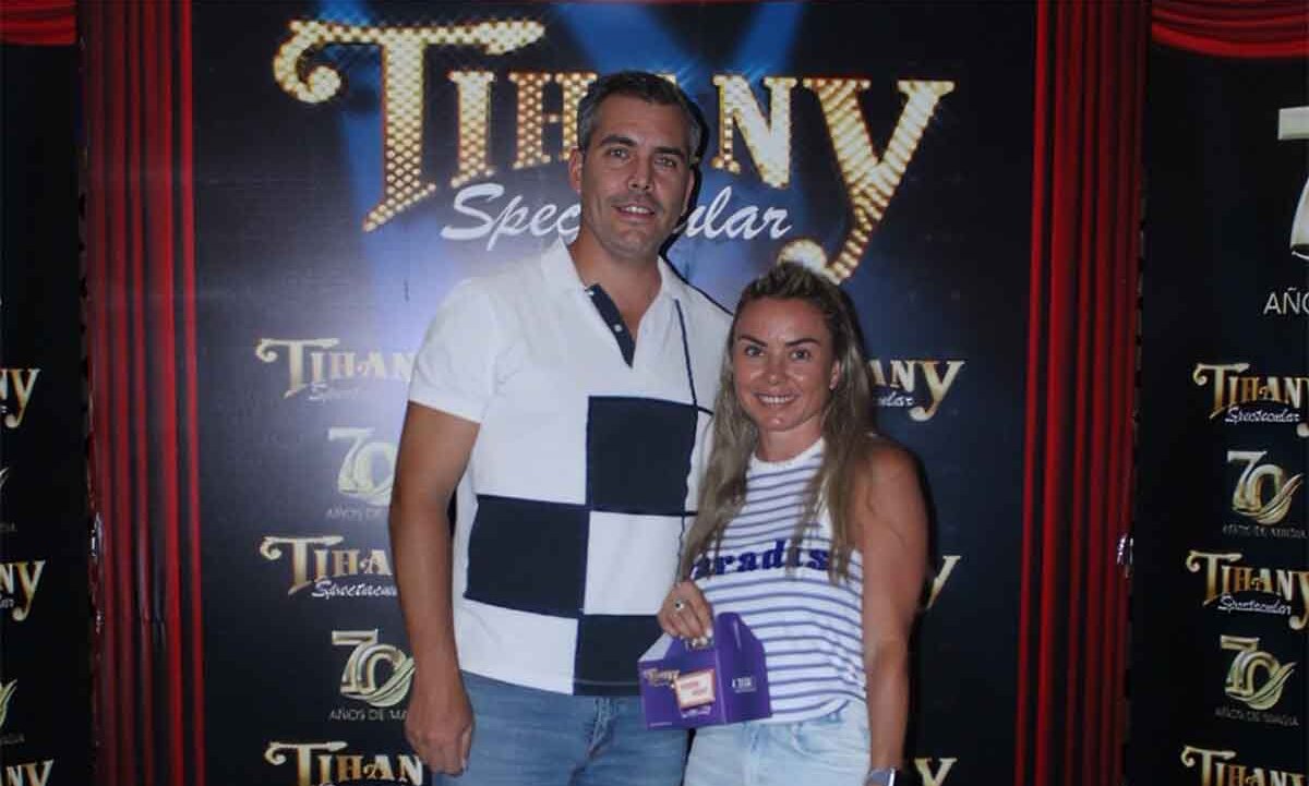 Joana Rivadeneryra y José González