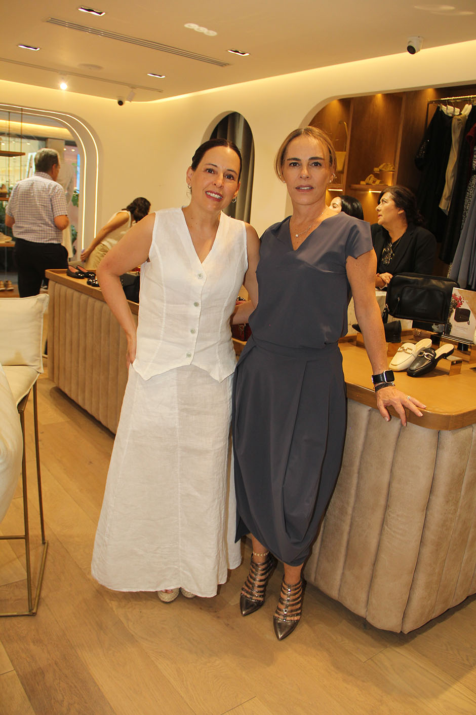 Ana Bazavilvazo y Ana Paula Conde
