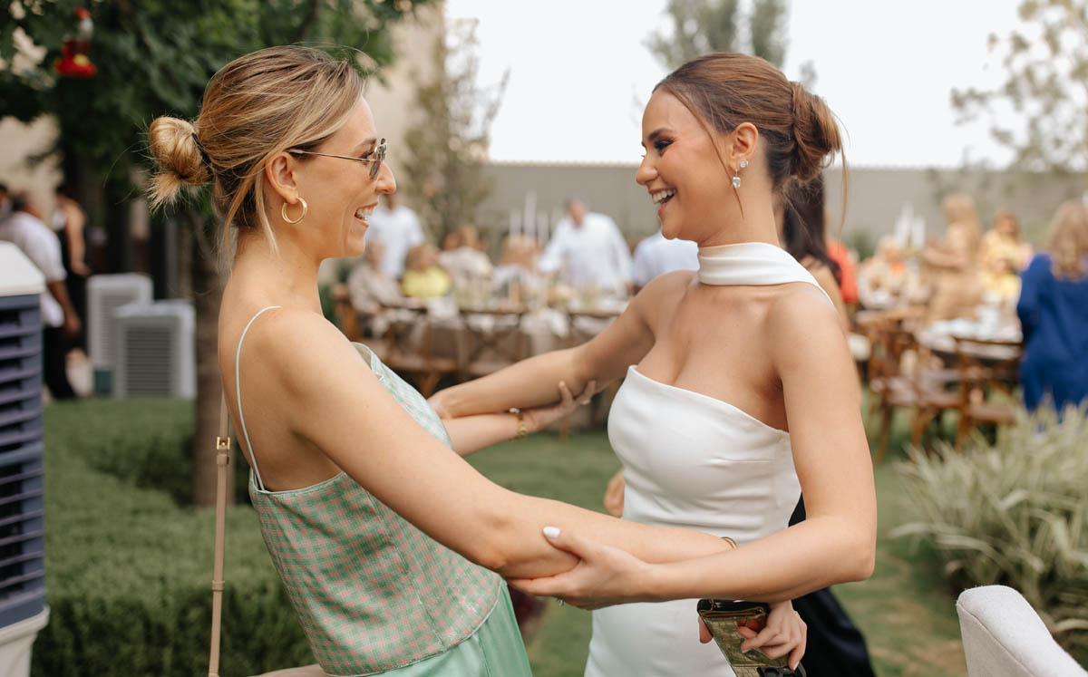 CARO ALBUERNE Y ROBERTA FERNÁNDEZ