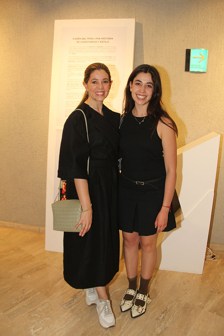 Claudia Cárdenas y Fernanda Cárdenas