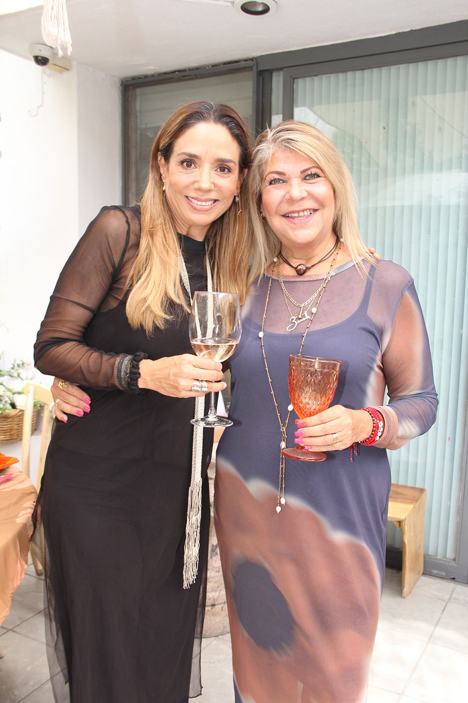 Clo Jiménez y Norma Bush
