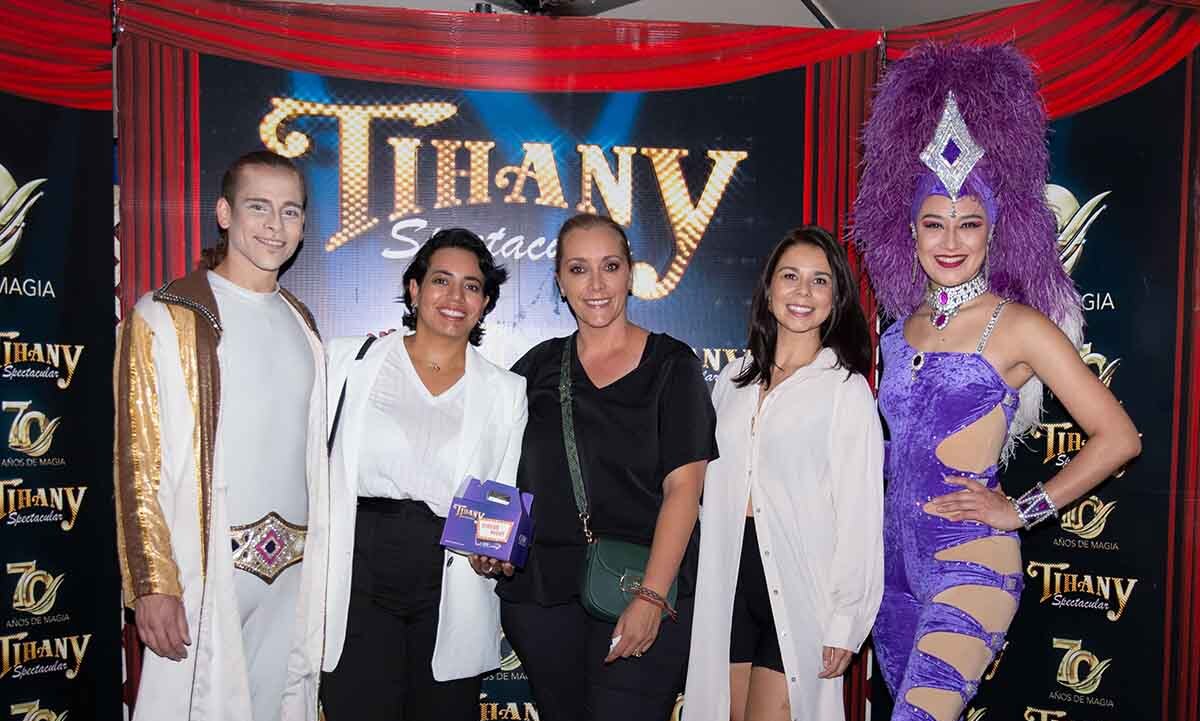 Paola Cruz, Mary Albizuri y Débora Lozada
