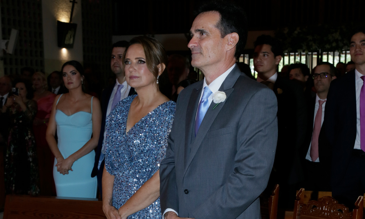 Papás de la novia. Estela Loreen Padilla de Vela y Jorge Alberto Vela Treviño / Foto: Roberto Alvarado