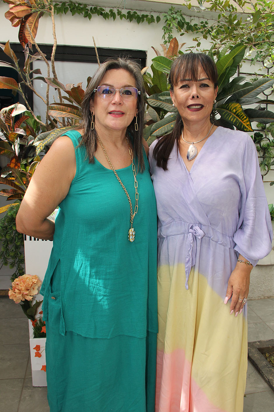 Emma Solórzano y Anabel Gómez