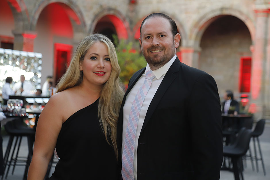 Ivonne Orendain y Juan Pablo Carrillo