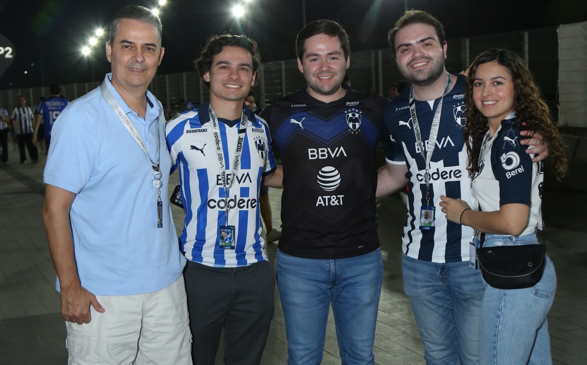 Juan Carlos Aldape, José Luis Pier, Salvador Nava, Edelmiro Herrera y Ana Fernanda Pier / Foto: Roberto Alvarado