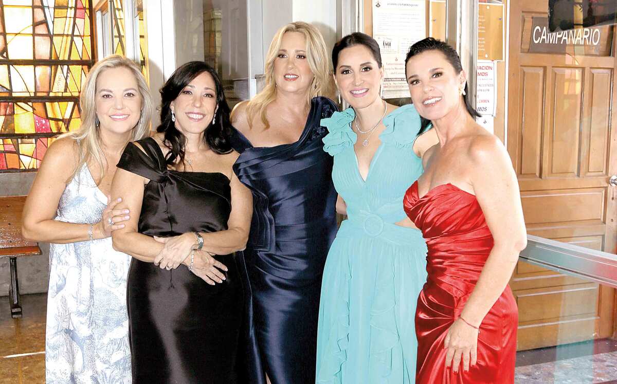 Marian de Del Valle, Cecilia De Hoyos, María Elena Villarreal, Claudia Rodríguez y Lizette Álvarez