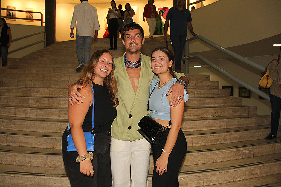 Marion Duchef de la Ville, Jordan Meier y Lucie Foucaud