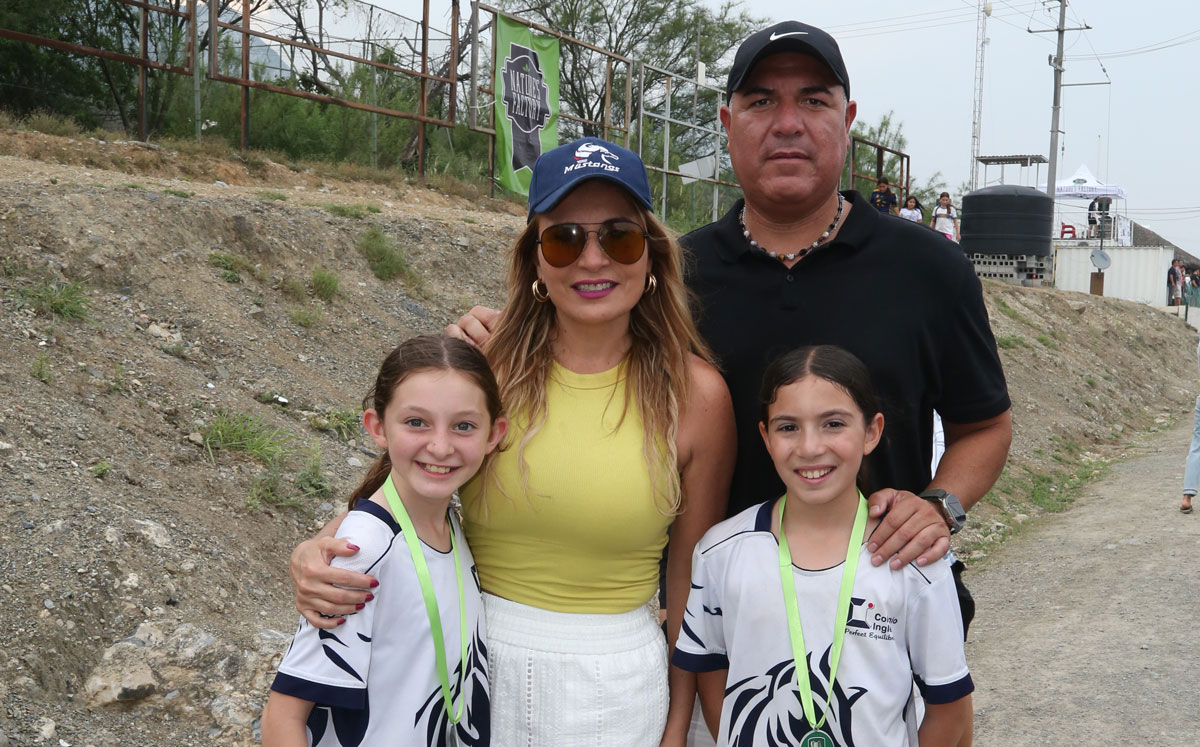 Nicole Garza, Carmelina Reyna, Fernando Sierra e Isabela Sierra / Foto: Roberto Alvarado