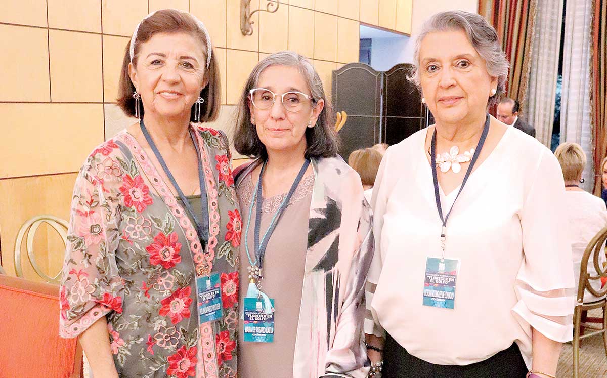 Las asistentes gozaron de una agradable tarde llena de anécdotas y risas
