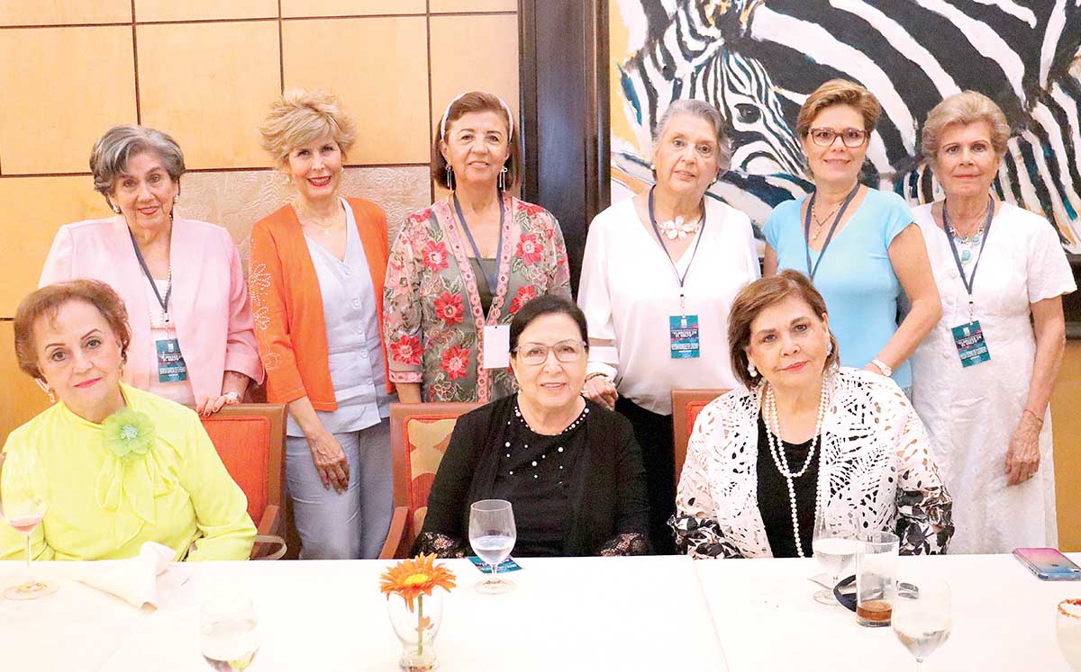Las asistentes degustaron de un delicioso buffet por parte del club