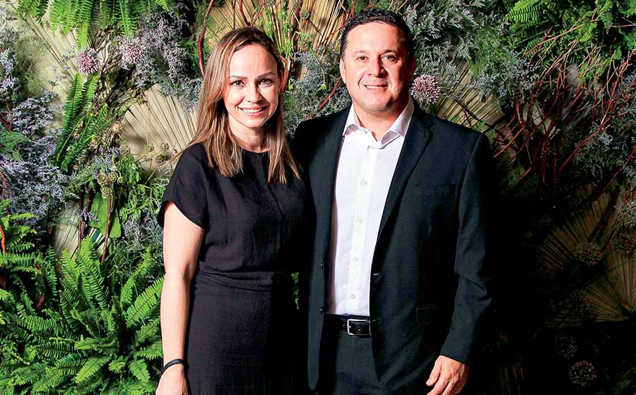 Invitados se sorprendieron con las interpretaciones del aniversario de COBSA