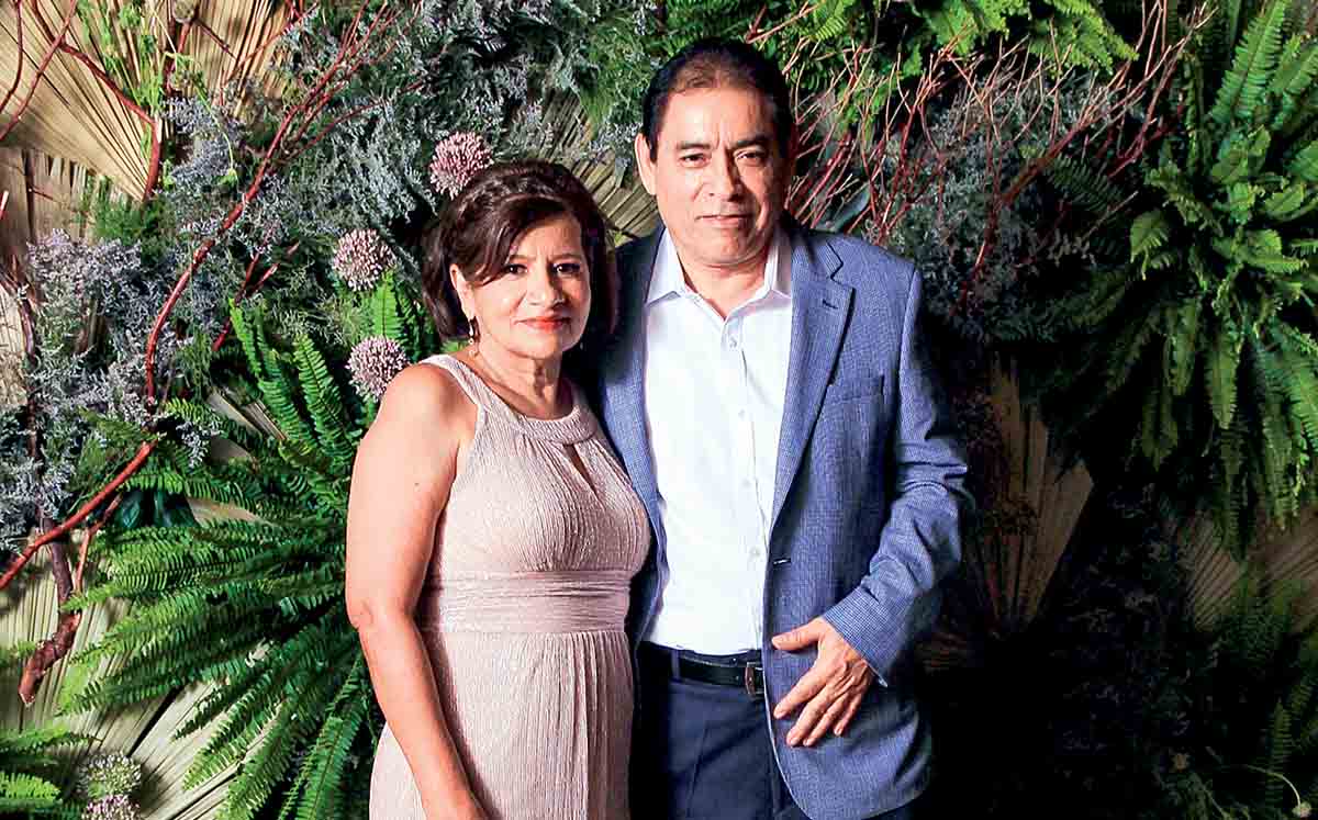 MARÍA VÁZQUEZ Y JUAN JOSÉ DE LA ROSA disfrutaron del aniversario de COBSA