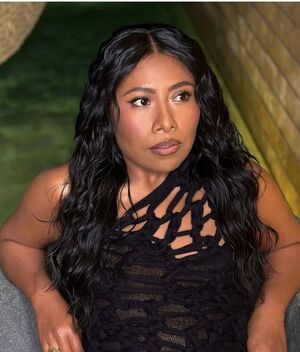Yalitza Aparició robó cámara a JLo en reunión de CDMX (Foto: Instagran Yalitza Aparicio y JLo)