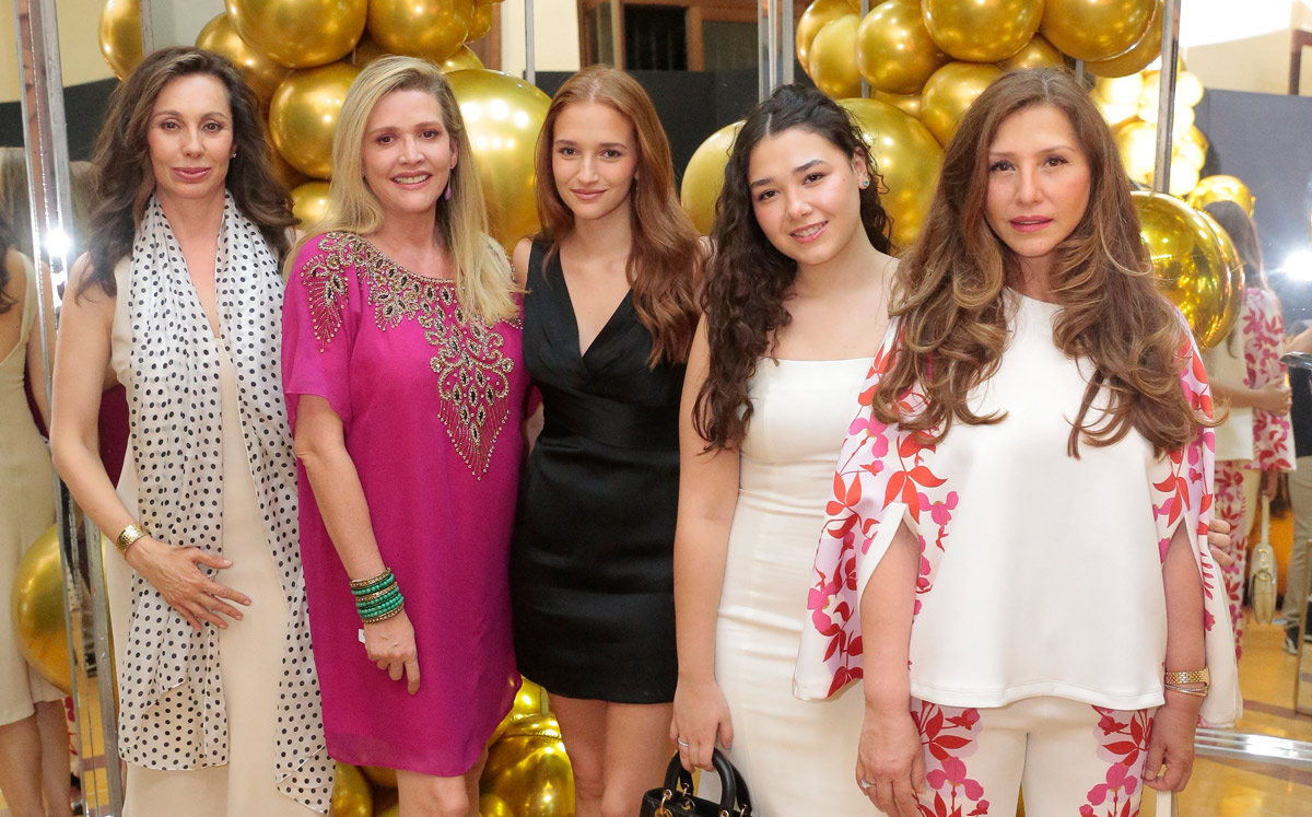 Beatriz Castañeda, María Elena Rodríguez, Marina Martín Laborda, Romina Ayala y Yolanda Ayala / Foto: Daniel Saldívar