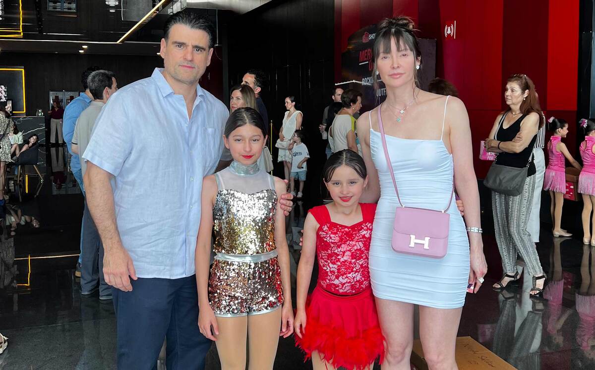 Fernando Saldívar, Zoe Saldívar, Nicole Saldívar  y Brenda Martínez de Saldívar