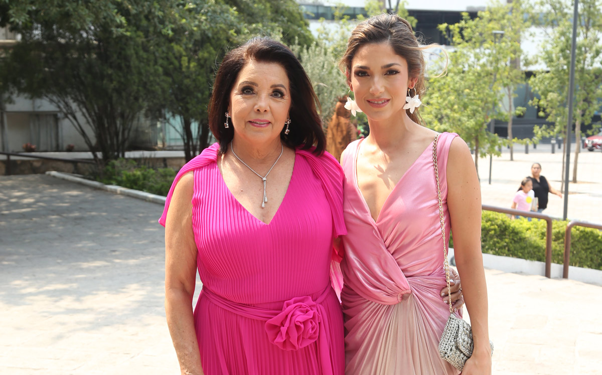 Ileana Lozano de Salinas y Nina Salinas / Foto: Roberto Alvarado