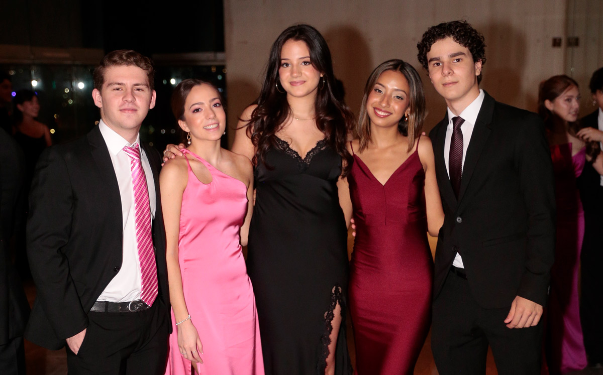 Mauricio Murillo, Sara Betancourt, Loretta Torres, Pablo Ramírez y Martina Rodríguez / Foto: Daniel Saldívar