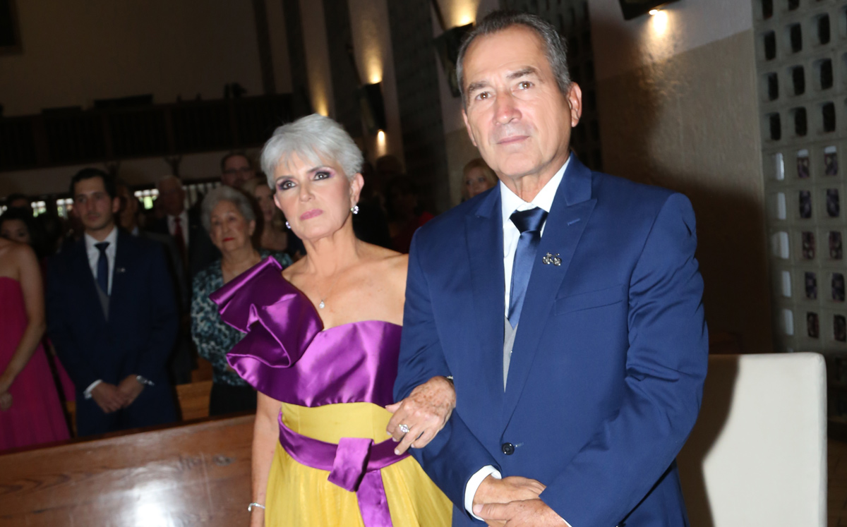 Papás de la novia. Hannia Lozano y Juan Ángel González / Foto: Roberto Alvarado