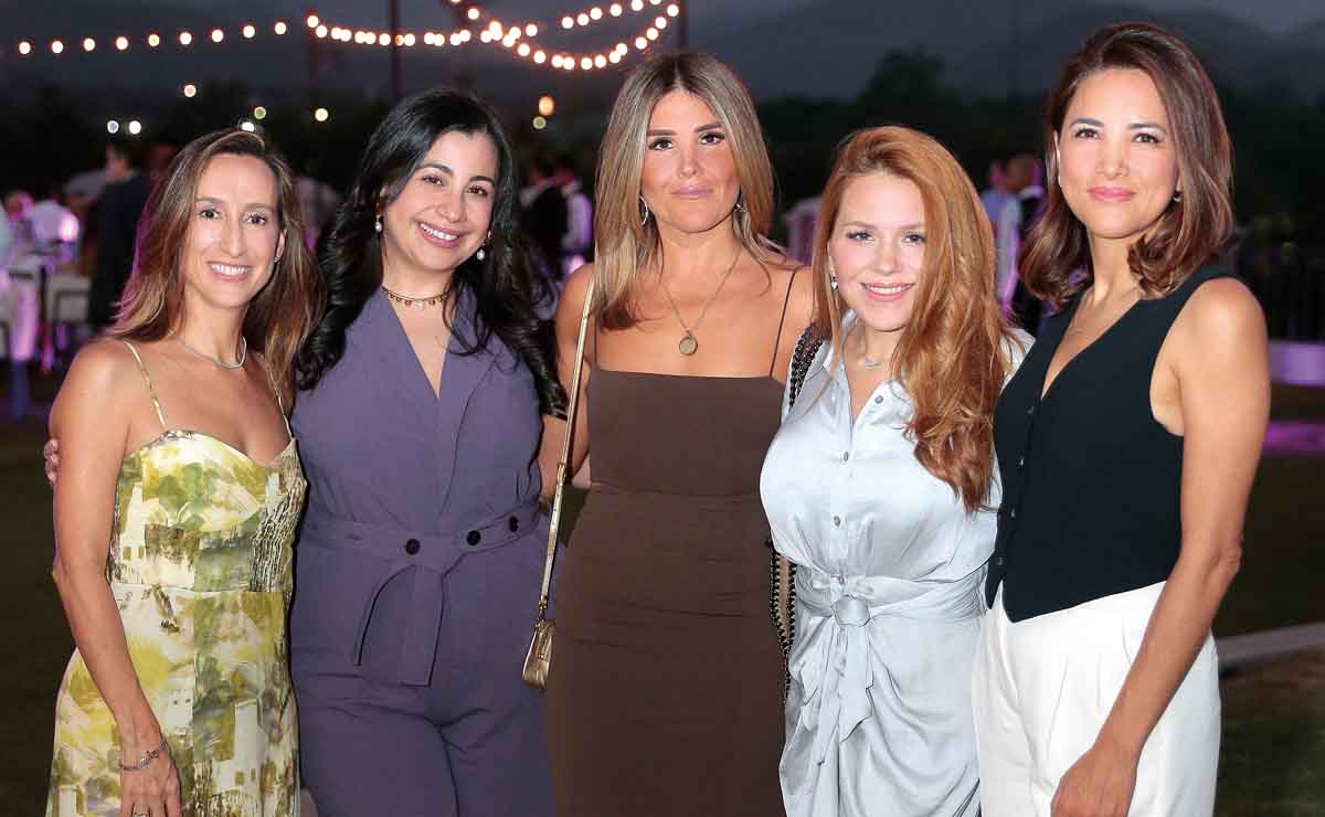 Sofía Garza, Paloma Marum, Ana Charur, Lily Pierce y Ana Sofía Corral / Fotos: Daniel Saldívar