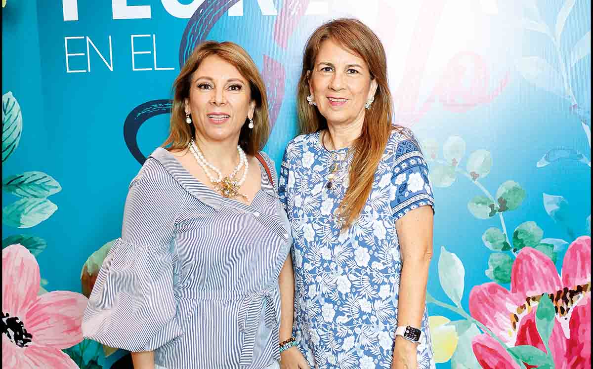 OLGA VALLADARES Y CARMEN VALLADARES nos regalaron sus mejores sonrisas