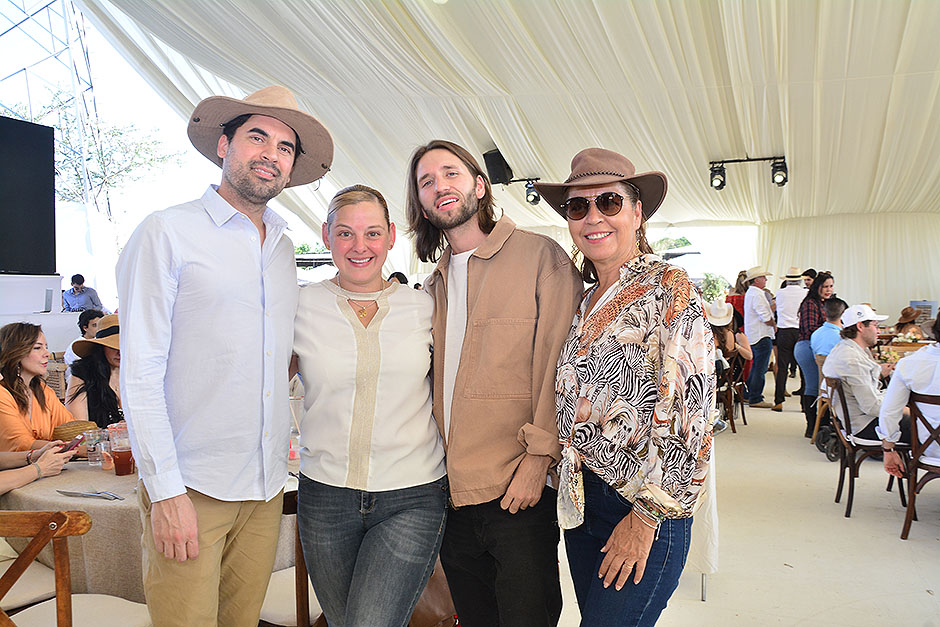 Diego Fernández del Valle, Gina Pérez Poiré y  Emiliano Reynoso
