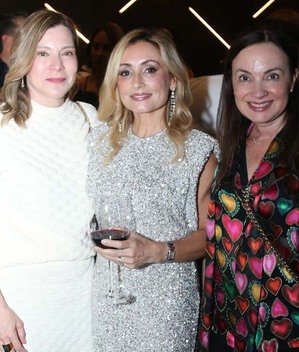 Ana Bárbara Caballero, Lourdes Tirado y Mony Contreras