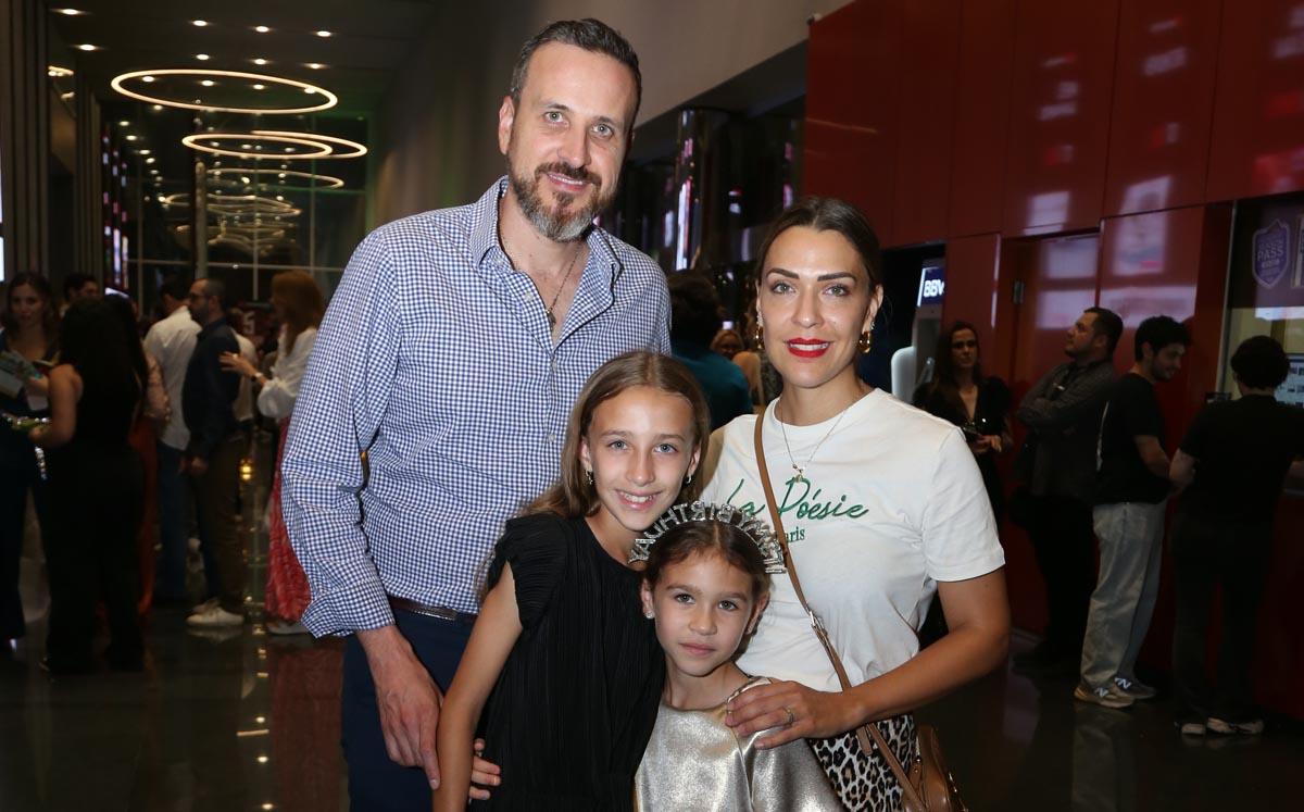 Ramiro Montemayor, Cristina Gutiérrez, Michelle Montemayor y Samantha Montemayor