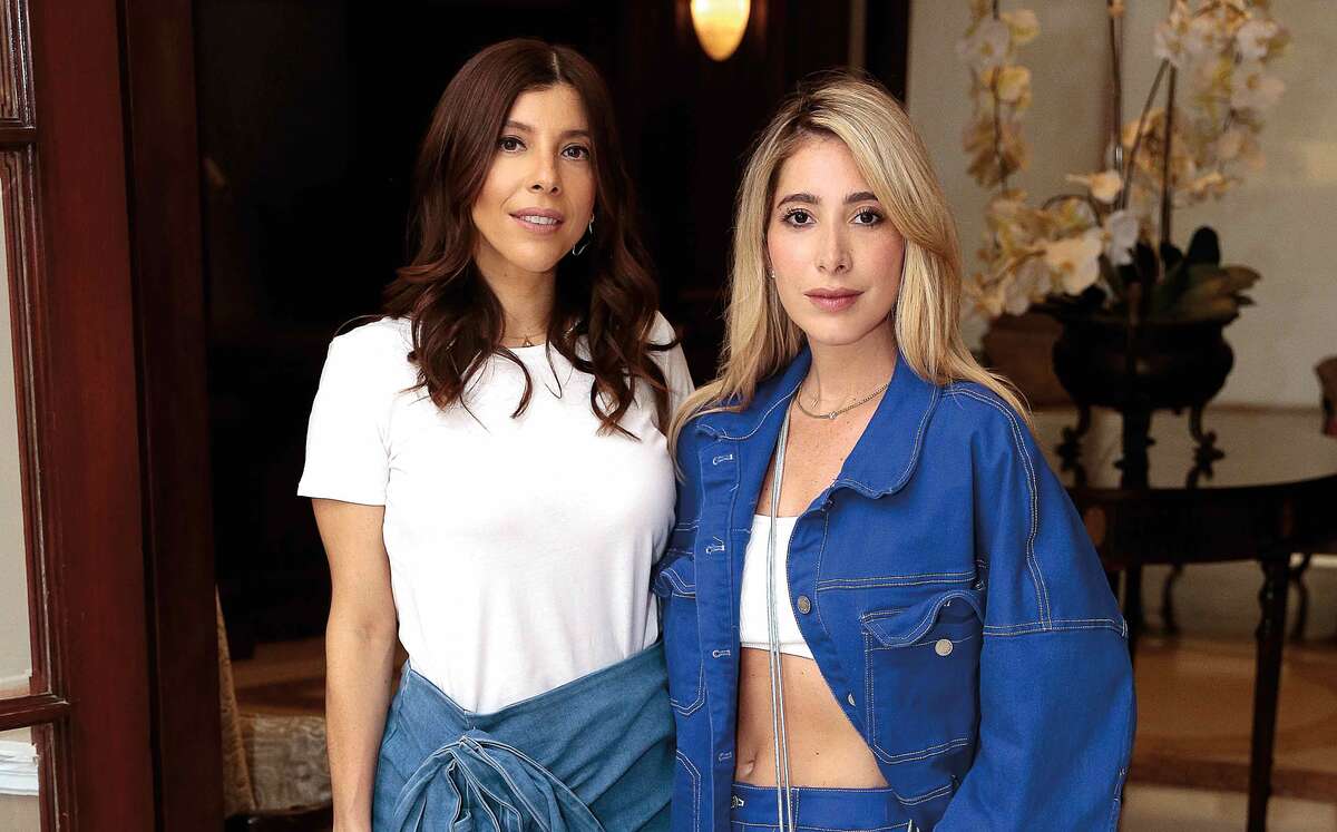 Regina Lozano y Melissa Cortés
