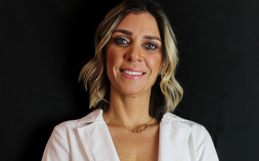 La psiquiatra Andrea Sada Mier y Terán es miembro activo de la American Psychiatry Association.