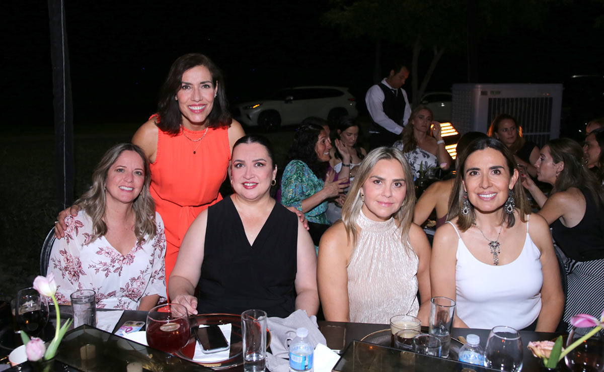 Ana Sofía, Valeria, Georgina, Mónica y Gabriela
