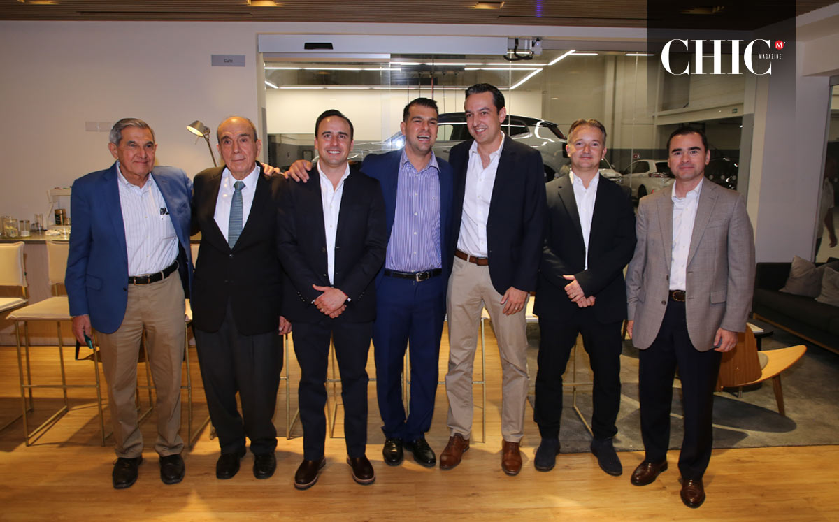 Eduardo, Roberto, Manolo, Roberto, Jorge, Raymundo y Luis Eduardo