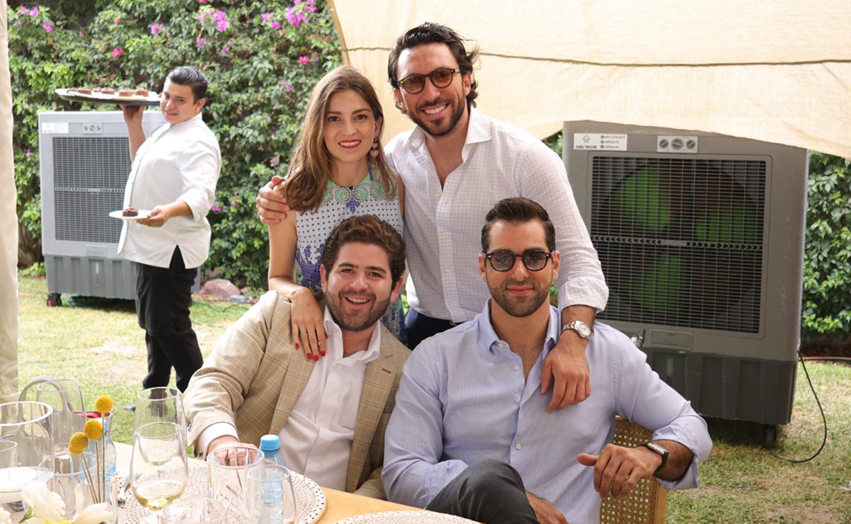 Valeria, Bernardo, David y Germán