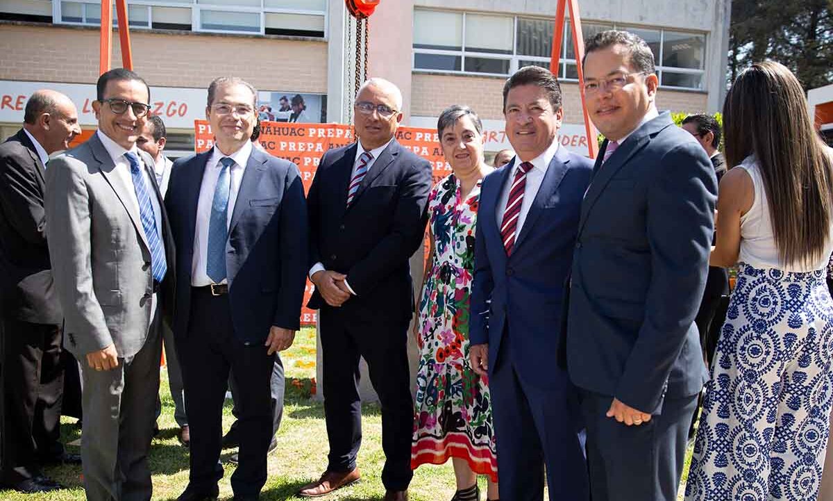 José Mata, Avelino Blanco, David Hernández, Cristina Quintana, José Antonio Escalera y Emmanuel Martínez