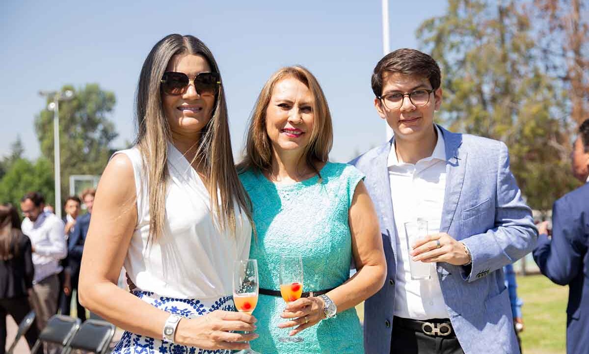 Maribel Molina, Mayte Nicolás y Miguel Nicolás