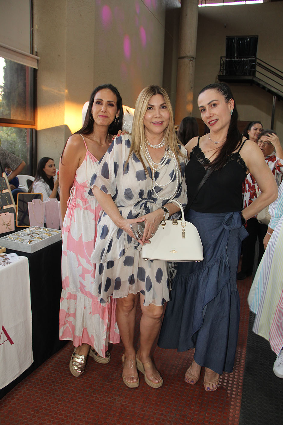 Alicia González, Lily Bojórquez y Rocío Peregrina